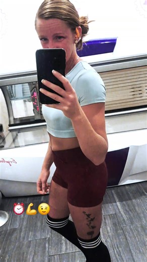 tick tock ⏰️💪 #whosthatgirl #lookgoodfeelgood #fitcheck #gymtok #pretty 💅✨️ @Bfitamazing new fit 🫡 different for my style but the comfort is 🤌🎀