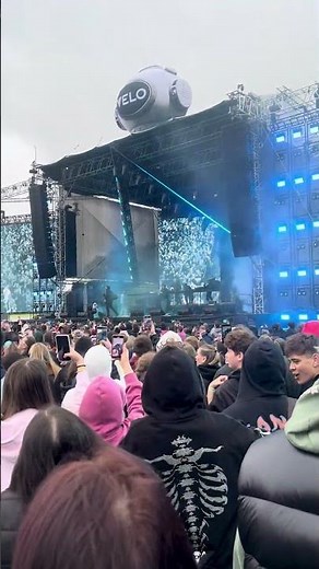 Majales Hradec Králové 2025 - Ego & Robert Burian - Žijeme len raz (live performance) #festival