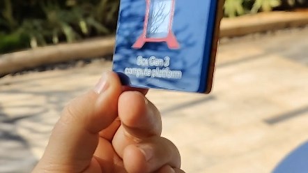 骁龙G3x Gen1和骁龙8cx Gen3，现场简单上手了一下。