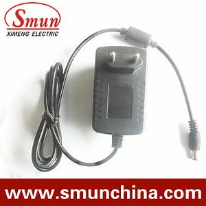 [Hot Item] 24W 12V 2A Wall Mounting Plug in Power AC/DC Adapter
