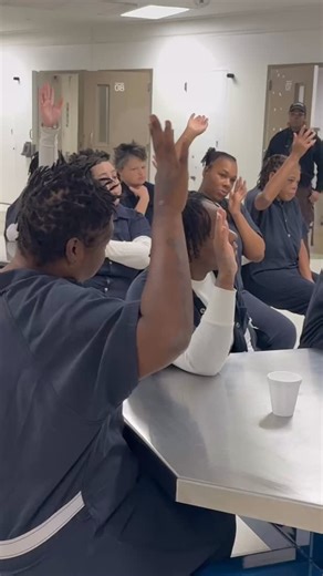 “ Ms Community Clo” 🎤 Broadcast Boss Lady on Instagram: "Team Project Give Back To Community kicked off the holiday weekend by visiting the Richmond City Justice Center. We went pod to pod sharing REAL stories about juvenile detention, jail, state and federal prison and how Kemba, Michelle and David made it through. Thanks Sheriff Dr. Antionette Irving for hosting us on November 28th. Special guests: @kemba_smith (did 6 years on a 24 year sentence) @freemichellewest (served nearly 32 yrs of 2 L