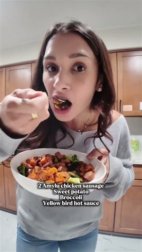 Quick 10-Minute Meal with Amylu Chicken Sausages & Sweet Potatoes #EasyMeals #AmyluSausages