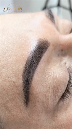 🟤Micropigmentare Sprancene Tehnica - Powder - Prima ședință Timp de lucru ~ 2 ore Pigment - organic si/sau mineral Produse - 100% sterile /de unica folosinta Crema anestezica -locala Timp de vindecare 5-7 zile Durata rezultat: 2 - 4 ani Retus: intre 4-6 saptamani Intetinere: anuala sau la nevoie. 🔍❗ Informații utile pentru clienti : •Culoarea se va deschide cu ~ 30% • Grosimea se va reduce dupa exfolierea crustelor cu ~10% •Crustele se vor exfolia în 5-7 zile •Nu se utilizează niciodată pigmen