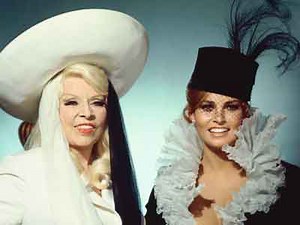 Raquel Welch Thinks Mae West Was a Man: "She resembled a dock worker in drag"