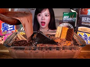 10,000kcal! Extremely sweet chocolate soup (+chocolate milk)🍫🍼 CHOCOLATE SNACK SOUP MUKBANG ASMR