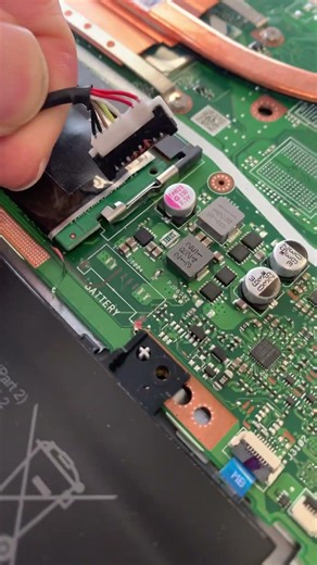 Laptop battery replacement gone wrong