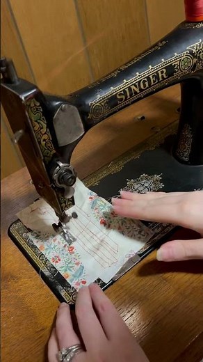 1894 Singer Treadle Sewing Machine