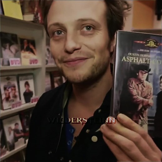 August Diehl in Inglourious Basterds - Dieter Hellstrom Scene
