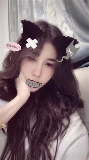 វីដេអូ​របស់ Xiao bai (@xiao.bai0981) ជាមួយ âm thanh gốc - Di