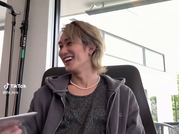 橋本涼の可愛い「Come Again」歌詞動画