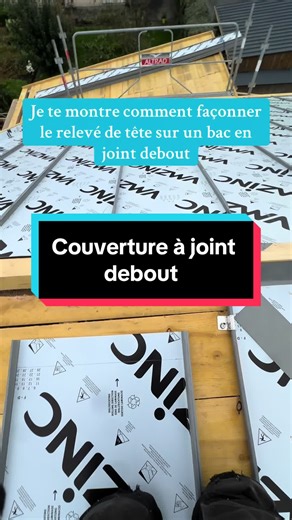 Façonnage du zinc - Comment façonner Le relevé de tête sur un bac en joint de bouffe