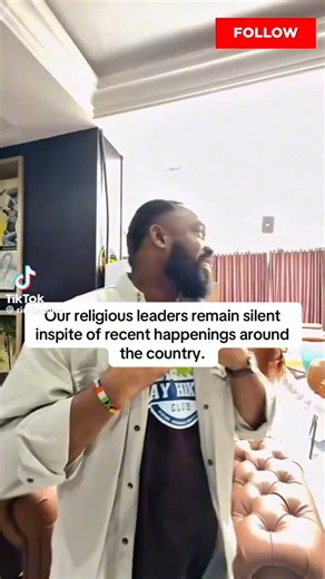 Una carry bigotry enter offline?It’s so disgusting watching a bearded young man spit so many ill words against the Yoruba culture, describing them as slaves for prostrating while greeting their leaders.His facial expressions are nothing but hate.