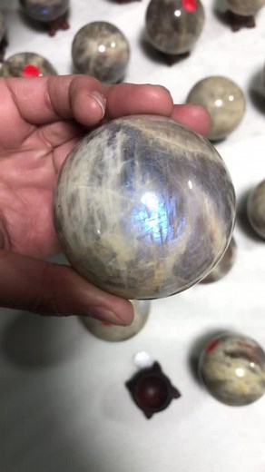 Moonstone #crystal #crystalshop#crystalgems#crystaltok#crystalhealing#taltok#