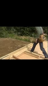 See Larry Haun masterfully frame a window opening! Curious about his hammer Check out my Linktree! #carpentry #larryhaun #building #construction #diy.mp4 | Old Hand Crafts