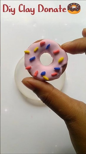 DIY Clay Donut 🍩 | Easy Clay Craft Tutorial #youtubeshorts #shorts #shortvideo