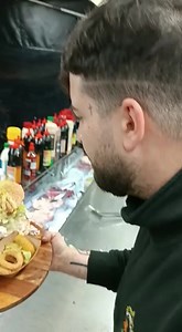 Burger87 Via Claudio Arezzo Senza Offesa su a Bumma 💣 (piscine Nesima) | Ha nesciri i soddi