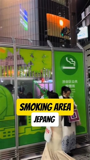 They Are Willing to Queue in Japan