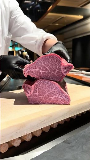 Whole Wagyu Tenderloin Cut in Front of You 🇯🇵
