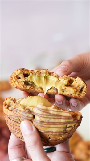 The moment you've been waiting for 👀✨ Watch as we crack open our MALTESER PISTACHIO cookie to reveal that dreamy pistachio crema filling 💚😮‍💨 Hand-rolled. Handmade. Artisan Cookie. Loaded with Maltesers. Available for a LIMITED TIME ONLY at all Get Chunky stores! Get in quick before they're gone 🏃‍♀️ #perthcookies #cookies #dessert #malteaser #pistachio #chunkycookies | Get Chunky