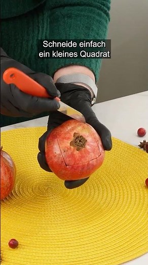 How to properly cut a pomegranate. Easy and clean in the kitchen!