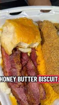 ANOTHER HAPPY SOUTH PHILLY CUSTOMER AT JAKK FROST HALAL BREAKFAST 431 SOUTH STREET