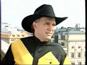 RARE FOOTAGE: Garth Brooks interview by Tomi Lindblom (1994) / Finland