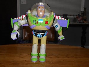 2001 Hasbro Buzz Lightyear action figure