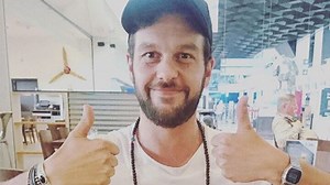 Claudio Capéo chante en italien sur son nouvel album : "C'est un cadeau pour mes parents" (VIDEO) - Télé-Loisirs