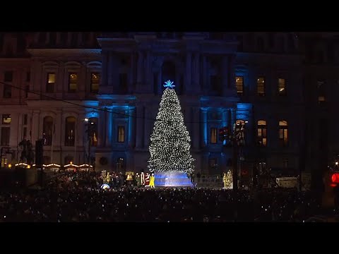 Philadelphia City Hall transforms into winter wonderland