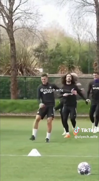 Training for UCL🥰 #ziyech #ziyech🇲🇦 #marocco🇲🇦 #hakimziyech #hziyech #foryoupage #xybca #cfc #ucl #chelseafc #ziyech_football #footballtiktok #hakimziyech🇲🇦