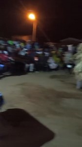@à la une Dianra Flash Infos Le N’Goron de Dalagbè, joyau culturel, dans le département de Dianra, incarne avec fierté l’authenticité et la richesse des traditions. Par la puissance de ses prestations, la maîtrise de ses rythmes et la profondeur de ses danses, le N’Goron de Dalagbè apporte une touche d’excellence et de solennité à chaque cérémonie. Faites le choix de l’élégance culturelle et de la tradition vivante pour rehausser l’image de vos événements. Contactez le N’Goron de Dalagbè au 07 8