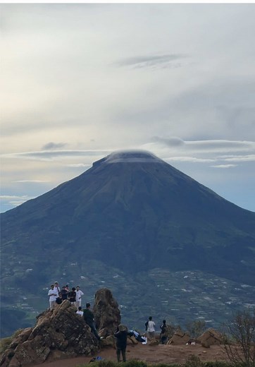 Experience the Golden Sunrise at Bukit Sikunir