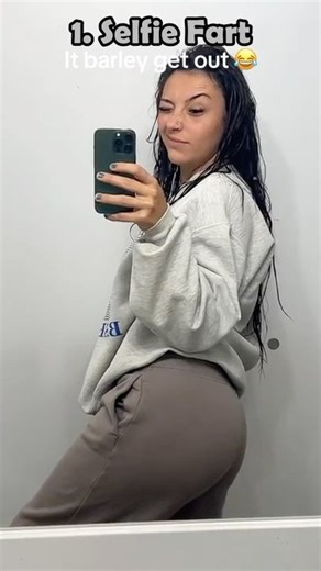 She Farts When She Takes a Photo… That’s Not the Camera Sound 😭💨