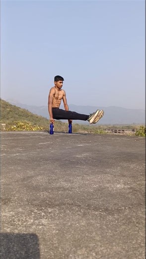 l sit challenge #calisthenics #fitnessmotivation #lsit #challenge #shorts