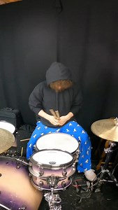 Rock drum intro? Is this the best drum intro in rock music. What are your thoughts on Dave Grohls drumming? Song: Song For The Dead by Queens Of The Stone Age . . #drums #drummer #drumming #drum #drummers #drumset #drumcover #drumlife #queensofthestoneage | MasonBorsinidrums