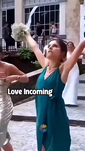 ℹ️ Bouquet Toss Reactions Are Hilarious! 💐😂 | Wedding Fun #shorts