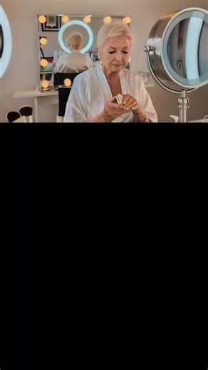 Tired of tutorials that don’t consider mature skin? Me too. That’s why I’m sharing my daytime makeup routine- soft, natural, and sophisticated, perfect for everyday wear. #maturebeauty #makeupover50 #proagingmakeup #naturalmakeup #softglow | Dana Joon Makeup & Anti-Aging Beauty Bar