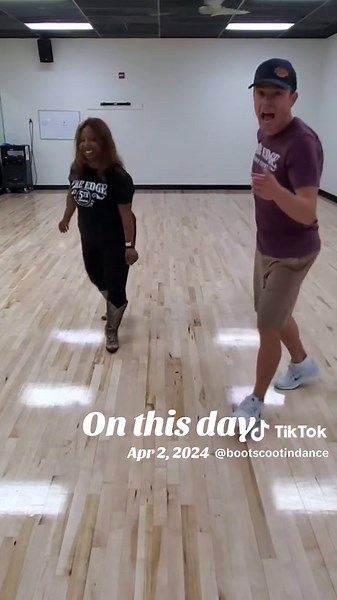#onthisday #throwback BEYONCÉ’S COUNTRY Line Dance #bootscootin #linedance #linedancing #dance #fyp #linedancersoftiktok #fleeta #beyoncé #linedancers