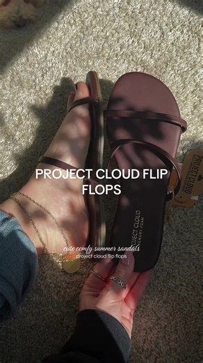 These project cloud flip flops are going to be my new grab and go summer sandals #projectcloudflipflops #projectcloud #projectcloudsandals #summersandals #strappysandals @Project Cloud Shoes
