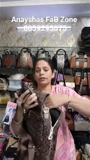 Backpack bhi, side bag bhi — style aur comfort dono ek saath.