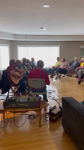 A beautiful gospel song with Floyd Boyd and friends, I Need No Mansion Here Below! 🎼🎵 | Pleasantview Manor