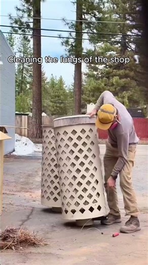 Maintenance Filter Swaps on a Grizzly Dust Collector | Mezworks