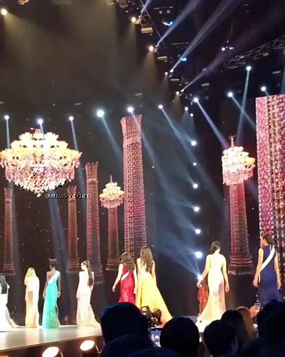 Phoenix in Miss Universe 2018 Semi-Finals: #msuniverses #catrionagray