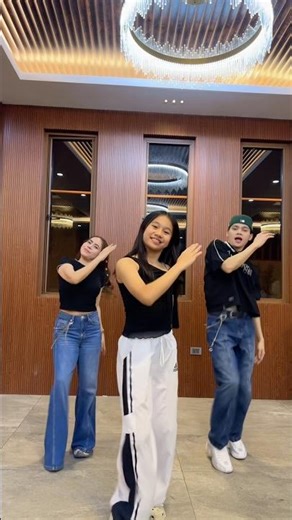 Brazillian Dance Trend🥰 #newtiktoktrends #annicatamo