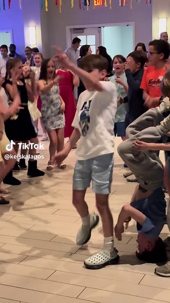 SpongeBob Gangnam Style Dance Party