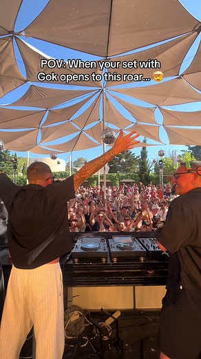 Incredible Crowd Energy at 528 Ibiza