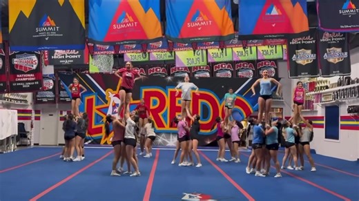 Starlites ⭐️ #cheer #cheerstunts #allstarcheer #fyp #laredoallamerican | cheer stunts