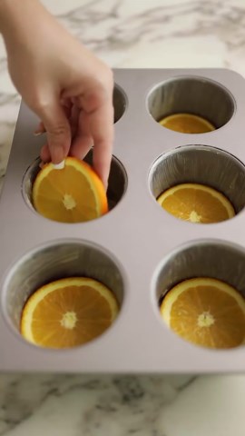 Mei Yee on Instagram: "Orange cakes 🧡 Ingredients 200g all-purpose flour 1/2 tsp baking powder 1/2 tsp salt 120g granulated sugar 2 orange zest 160g olive oil or melted butter 120g 1/2 cup fresh orange juice 50g condensed oat milk @naturescharm 50g yogurt of choice 1 tsp vanilla bean paste Orange slices Preheat the oven to 175c. Slice the washed orange and place the orange slices into a prepared pan. Set aside. In a medium bowl, whisk together flour, baking powder, and salt. In another bowl, co