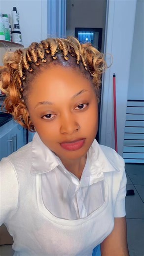 Os vídeos de 👑Queen DoRa🇧🇷 (@queendora309) com som original - VALEU OUVIR