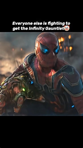 Everyone else is fighting to get the Infinity Gauntlet vs Hela💀